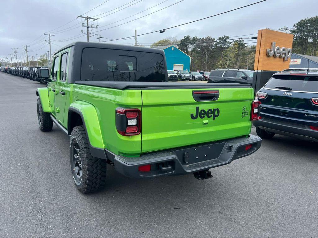 new 2025 Jeep Gladiator car, priced at $49,975