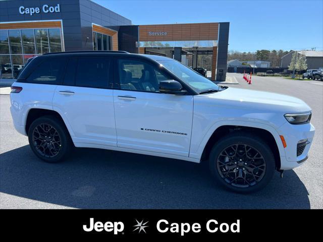 new 2025 Jeep Grand Cherokee car, priced at $67,965