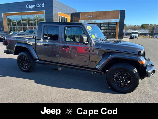 used 2022 Jeep Gladiator car, priced at $31,475