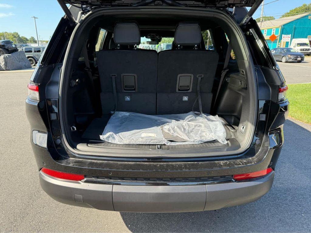 new 2025 Jeep Grand Cherokee L car, priced at $47,575