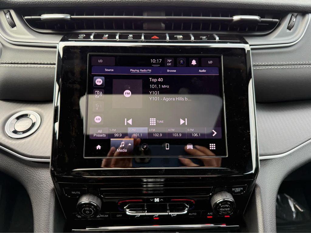 new 2025 Jeep Grand Cherokee L car, priced at $39,500