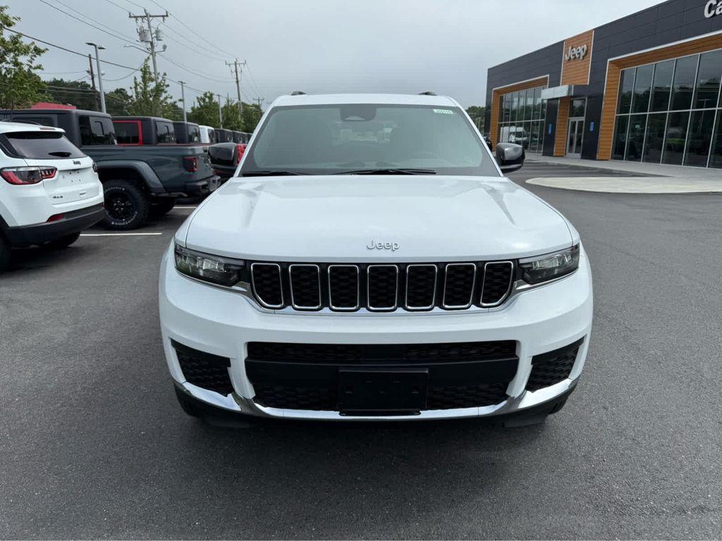 new 2025 Jeep Grand Cherokee L car, priced at $39,500