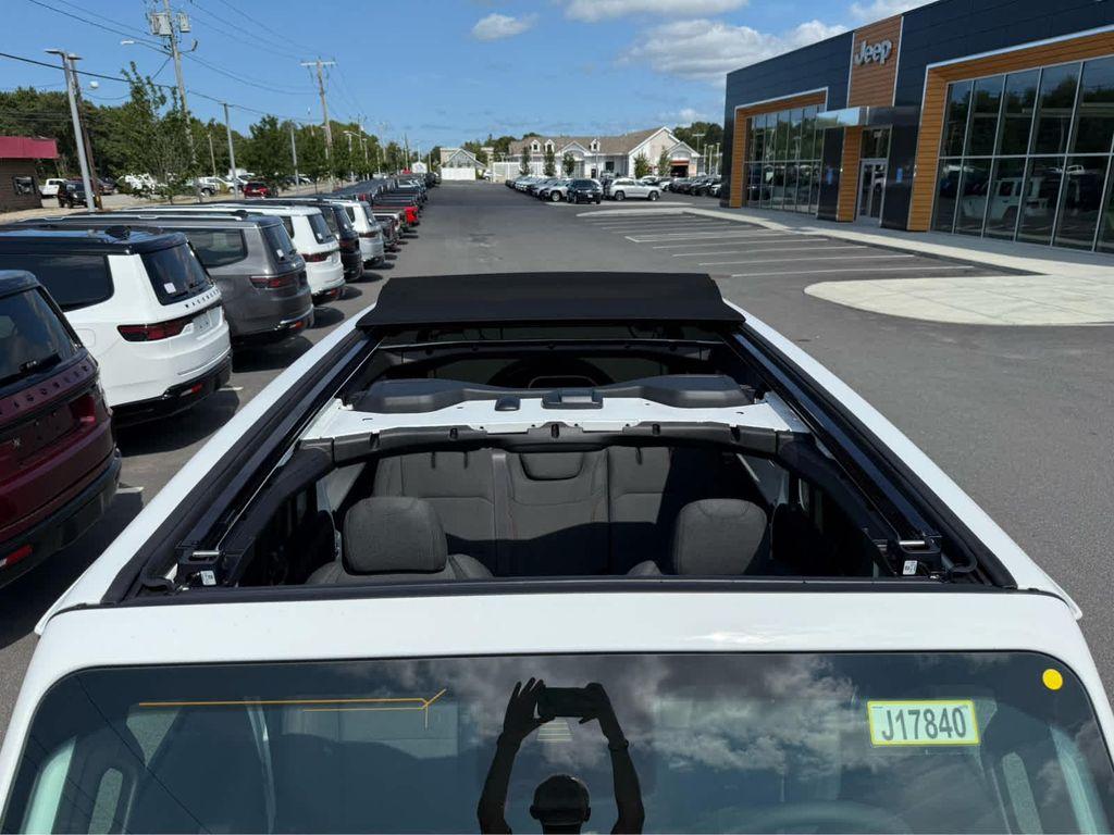 new 2025 Jeep Wrangler car, priced at $59,475
