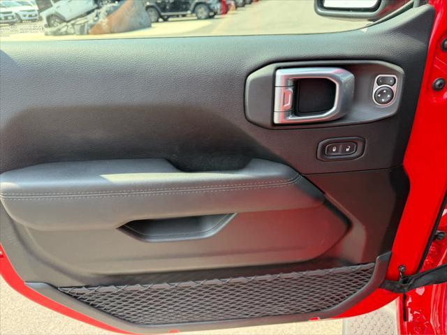 used 2022 Jeep Wrangler Unlimited car, priced at $33,975