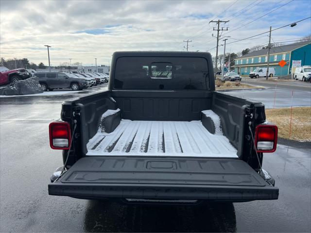 new 2025 Jeep Gladiator car, priced at $47,480