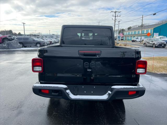 new 2025 Jeep Gladiator car, priced at $47,480