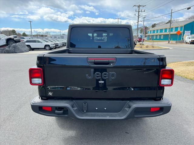 new 2025 Jeep Gladiator car, priced at $47,575