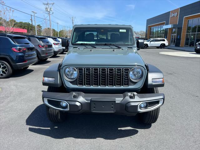 new 2025 Jeep Gladiator car, priced at $46,440