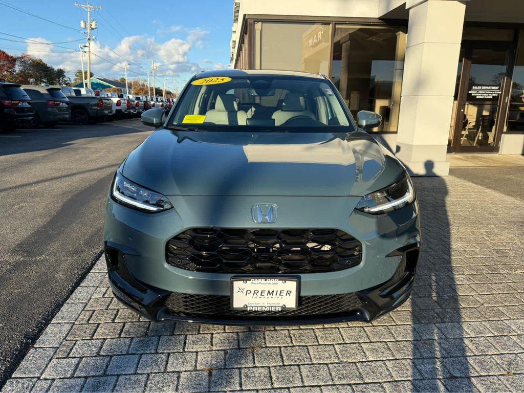 used 2025 Honda HR-V car, priced at $29,975