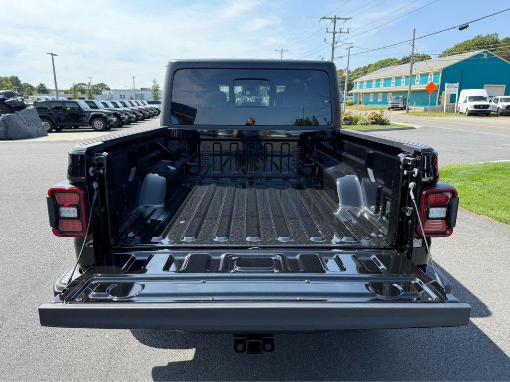new 2025 Jeep Gladiator car, priced at $52,300