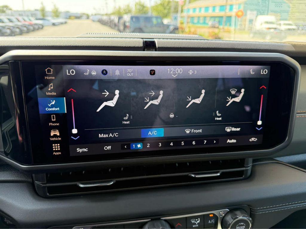 new 2025 Jeep Gladiator car, priced at $52,300