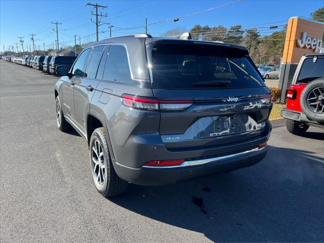 new 2025 Jeep Grand Cherokee car, priced at $46,295