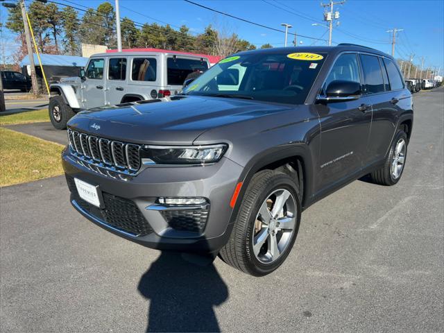 used 2024 Jeep Grand Cherokee car, priced at $41,375