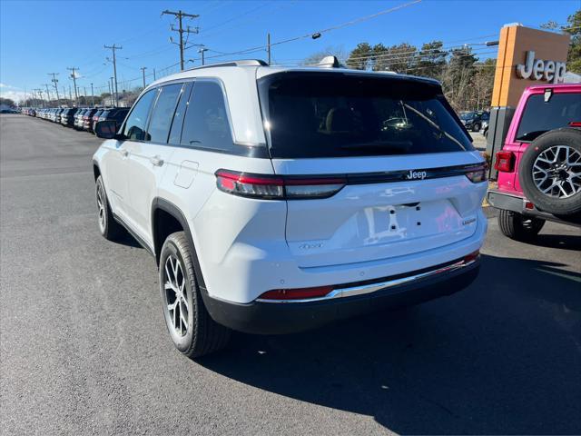 new 2025 Jeep Grand Cherokee car, priced at $48,215