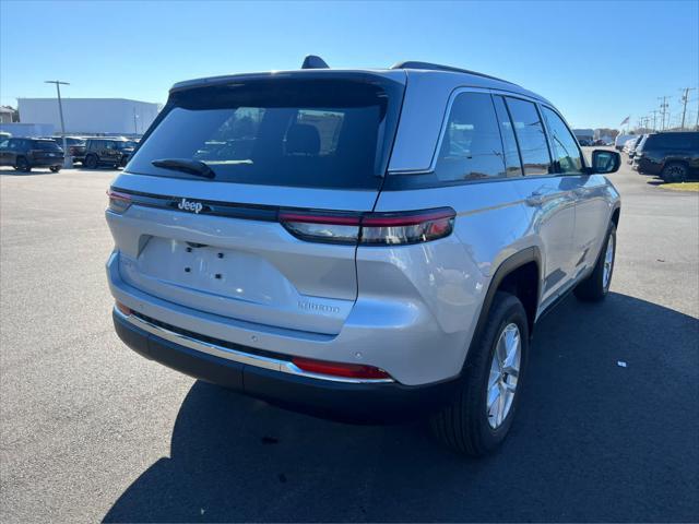 new 2025 Jeep Grand Cherokee car, priced at $42,970