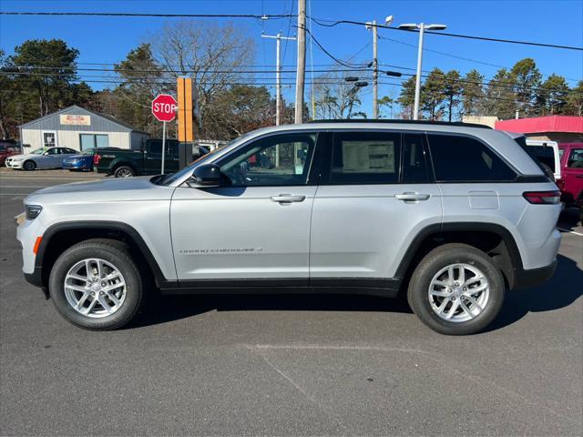 new 2025 Jeep Grand Cherokee car, priced at $42,970