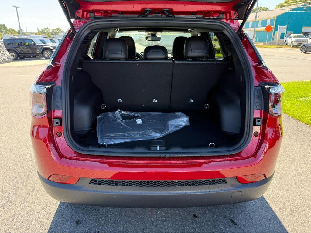 new 2026 Jeep Compass car, priced at $32,000