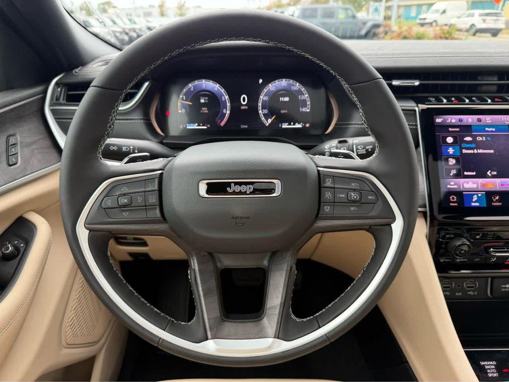 new 2025 Jeep Grand Cherokee car, priced at $48,750