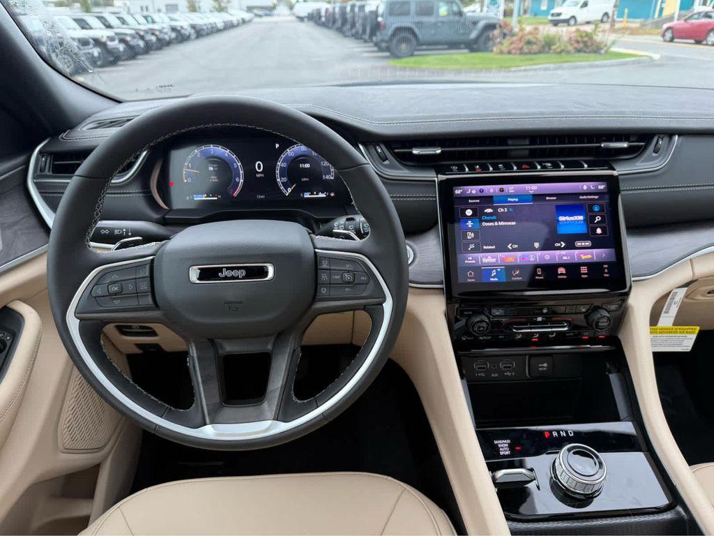 new 2025 Jeep Grand Cherokee car, priced at $48,750