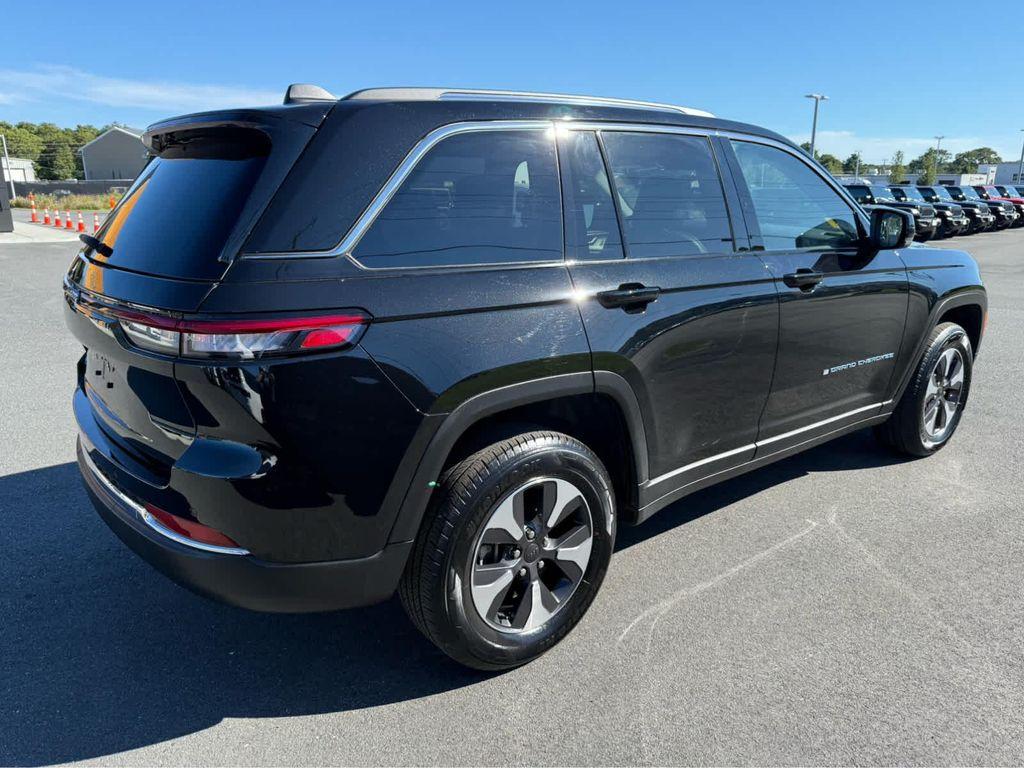 used 2022 Jeep Grand Cherokee 4xe car, priced at $27,775