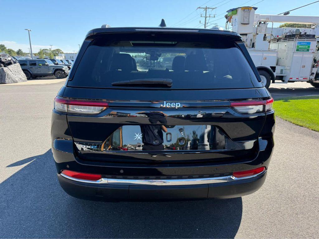 used 2022 Jeep Grand Cherokee 4xe car, priced at $27,775