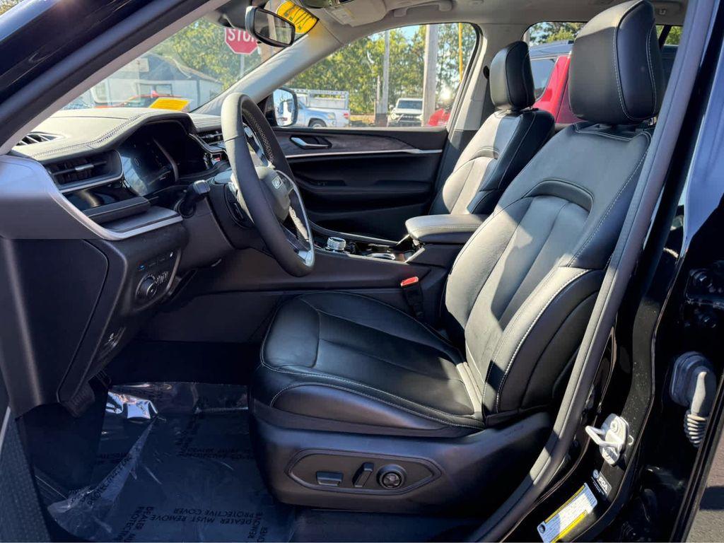 used 2022 Jeep Grand Cherokee 4xe car, priced at $27,775