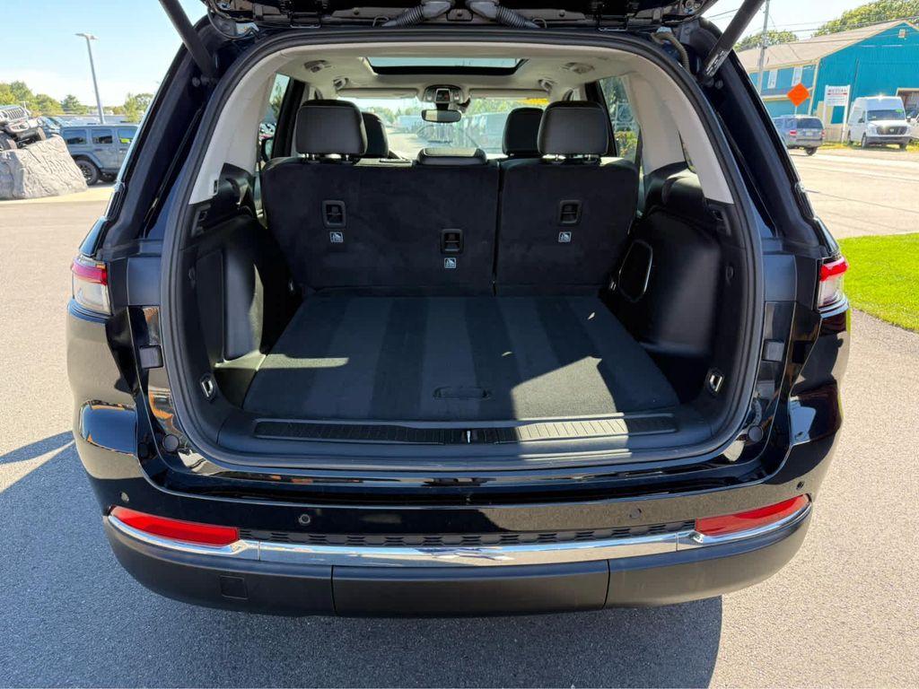 used 2022 Jeep Grand Cherokee 4xe car, priced at $27,775