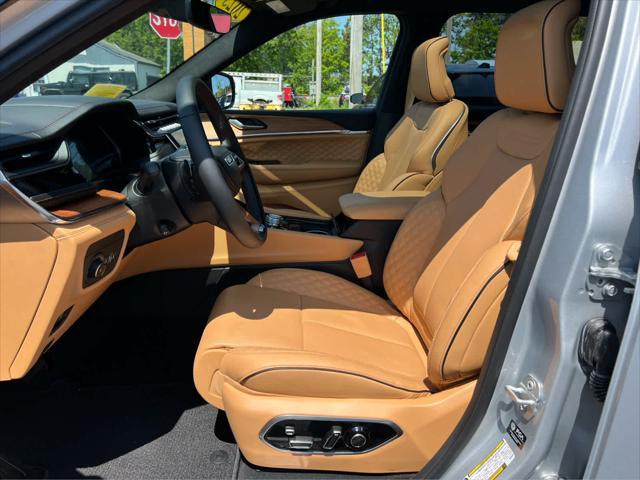 used 2025 Jeep Grand Cherokee car, priced at $57,975