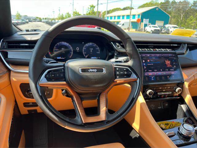 used 2025 Jeep Grand Cherokee car, priced at $57,975