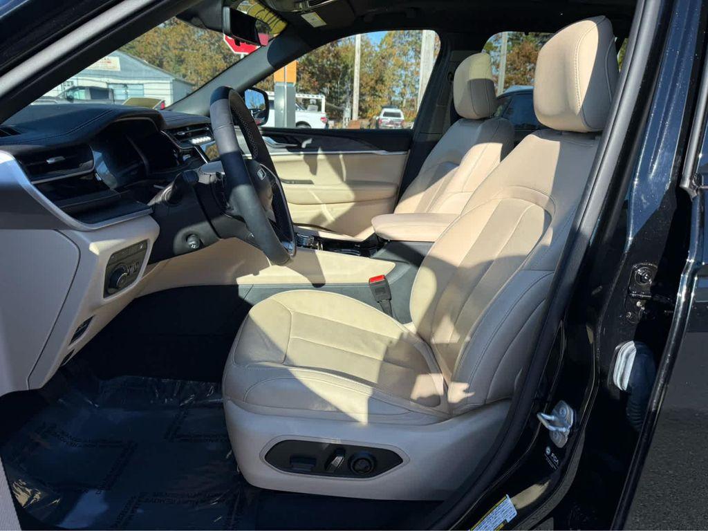 used 2023 Jeep Grand Cherokee 4xe car, priced at $29,975