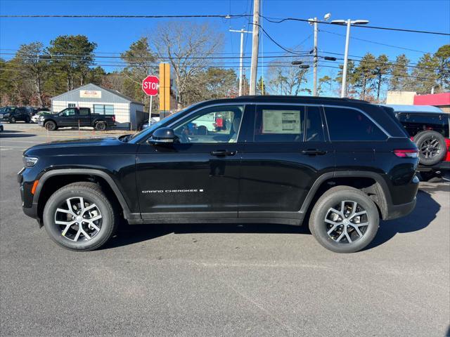 new 2025 Jeep Grand Cherokee car, priced at $49,810