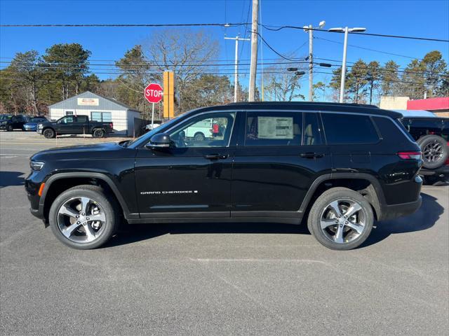 new 2025 Jeep Grand Cherokee L car, priced at $52,719