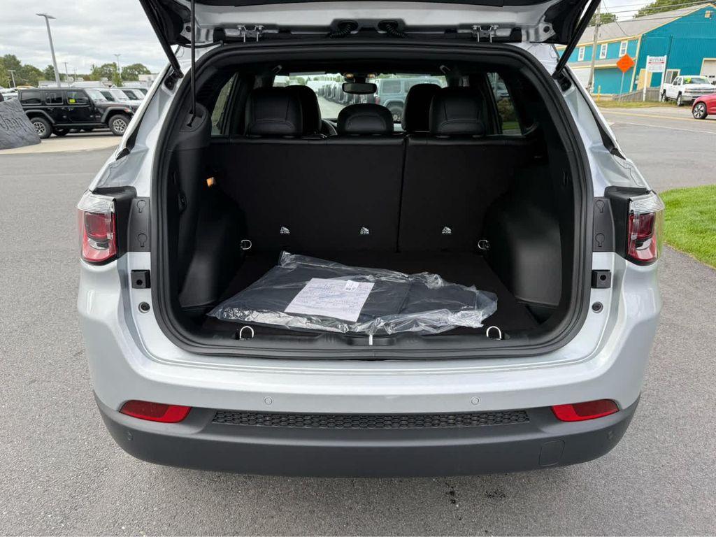 new 2026 Jeep Compass car, priced at $34,000