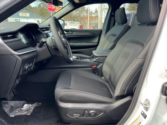 new 2025 Jeep Grand Cherokee L car, priced at $42,163