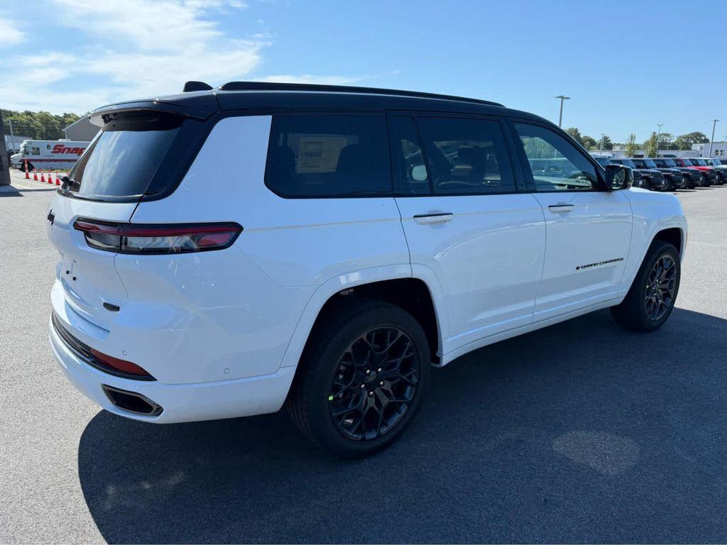 new 2025 Jeep Grand Cherokee L car, priced at $63,975