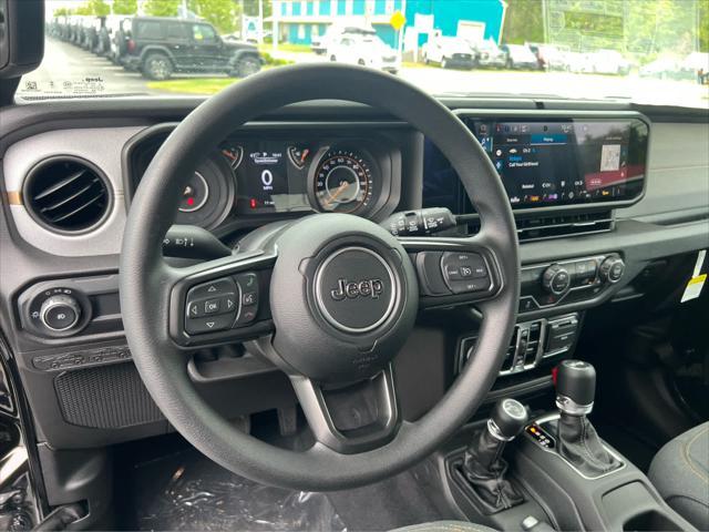 new 2025 Jeep Wrangler car, priced at $47,070