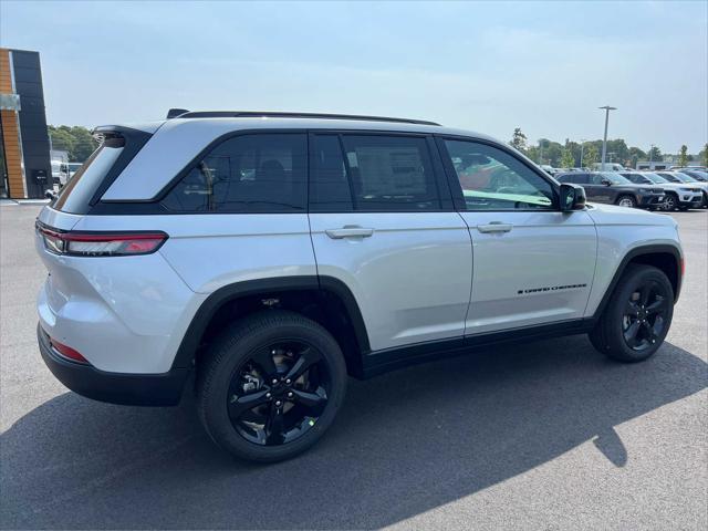 new 2024 Jeep Grand Cherokee car, priced at $46,941