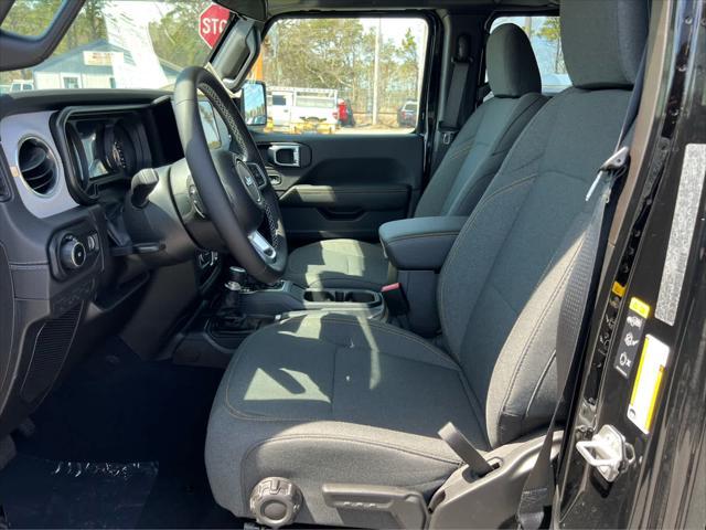 new 2025 Jeep Wrangler car, priced at $55,715