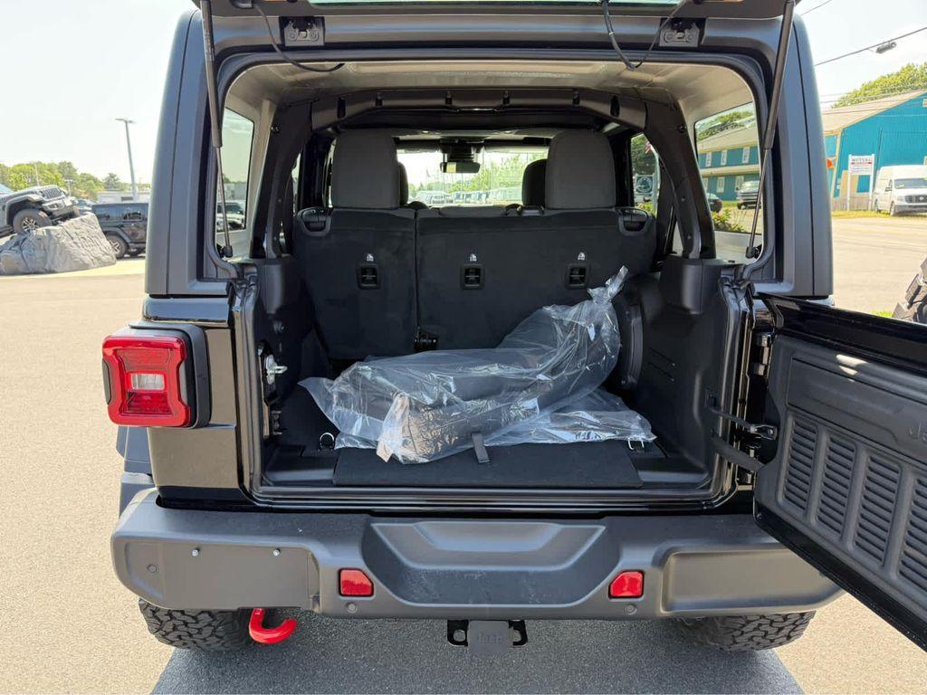 new 2025 Jeep Wrangler car, priced at $65,975