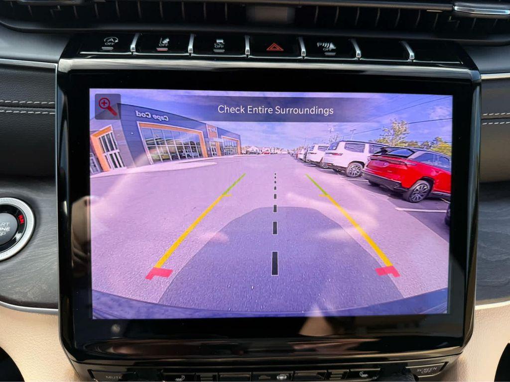 new 2025 Jeep Grand Cherokee car, priced at $46,250