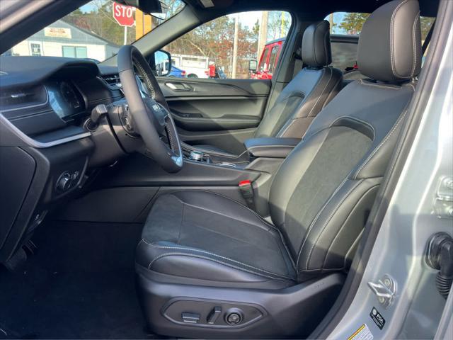 new 2025 Jeep Grand Cherokee L car, priced at $49,175