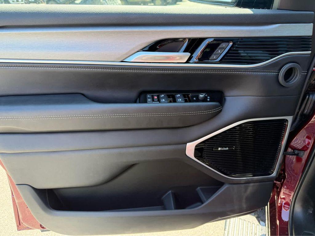 new 2025 Jeep Wagoneer car, priced at $77,000