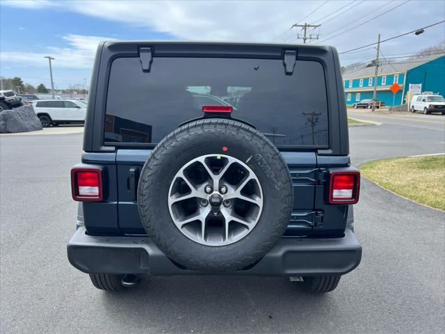 new 2025 Jeep Wrangler car, priced at $48,575