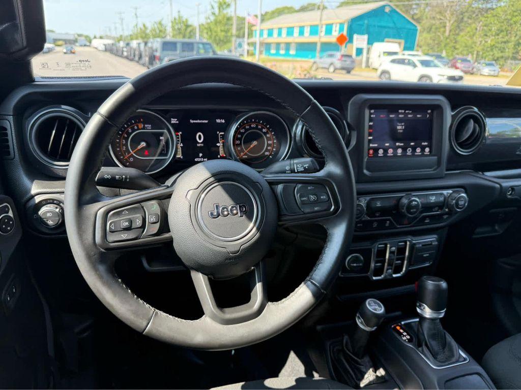 used 2022 Jeep Gladiator car, priced at $30,975