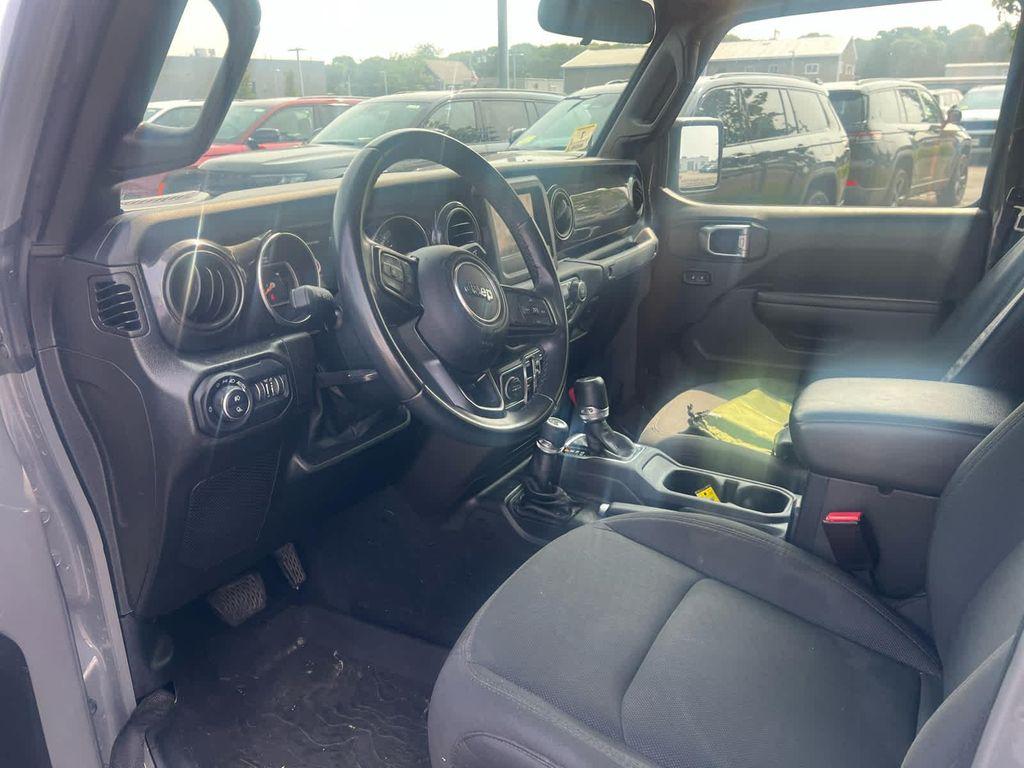 used 2022 Jeep Gladiator car, priced at $32,975