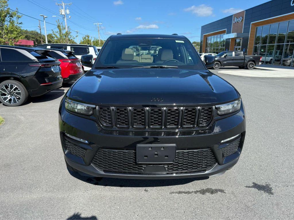 new 2025 Jeep Grand Cherokee car, priced at $48,450