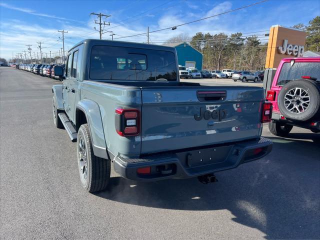 new 2025 Jeep Gladiator car, priced at $54,020