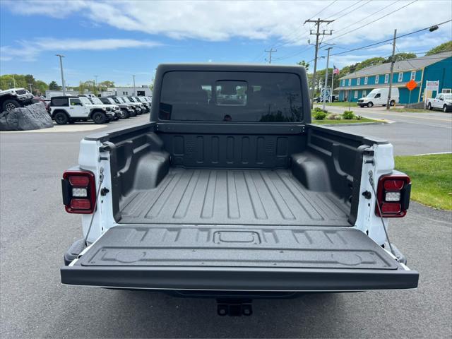 new 2025 Jeep Gladiator car, priced at $49,445