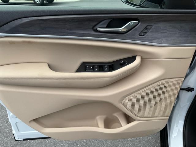 new 2025 Jeep Grand Cherokee L car, priced at $51,515