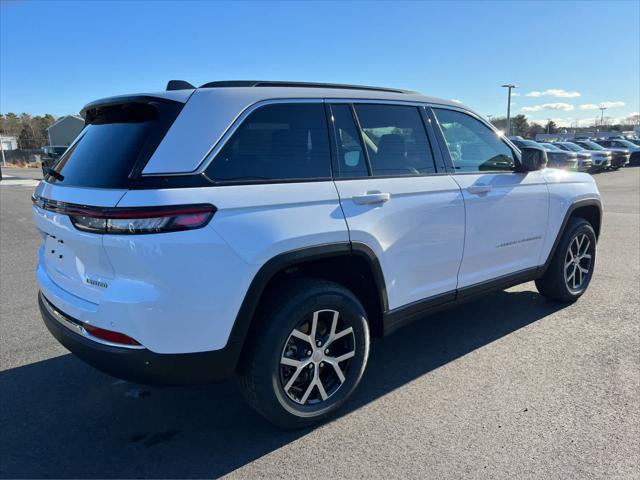 new 2025 Jeep Grand Cherokee car, priced at $45,700